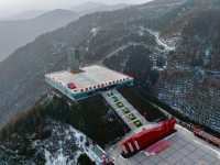 宁夏固原：冬日六盘山
