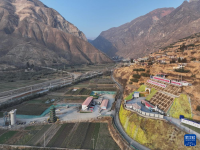 天陇铁路马街隧道顺利贯通
