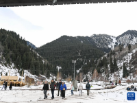 阿拉木图: 冬日雪趣
